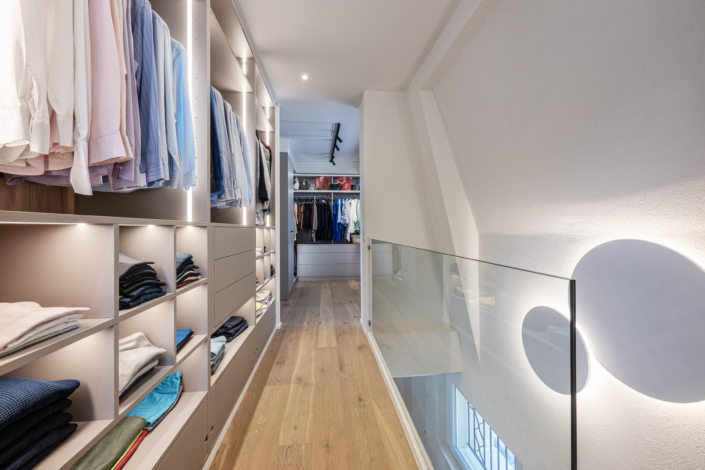 Suarato Dressing Sur Mesure Avec Led Et Tiroirs