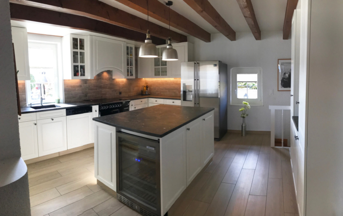 Cuisine Haut Standing Ilot Central Menuiserie Suarato Lausanne