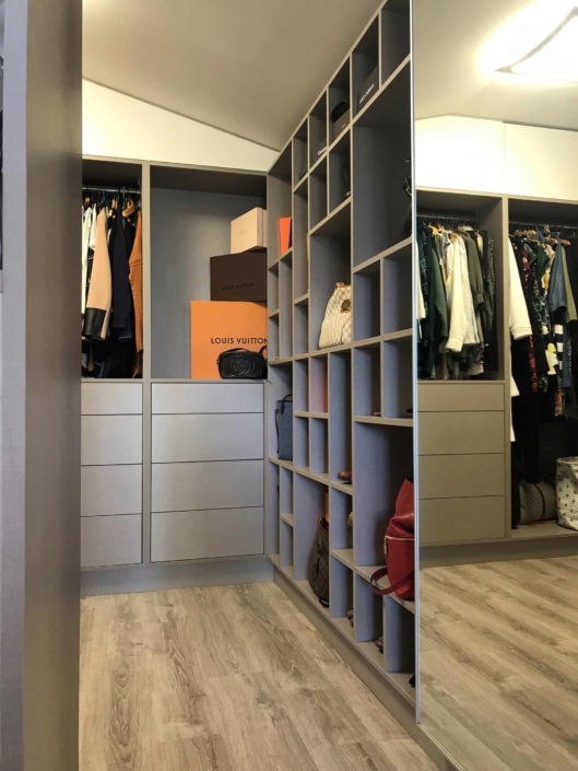 Dressing Sur Mesure Gris Mat Menuiserie Suarato Lausanne