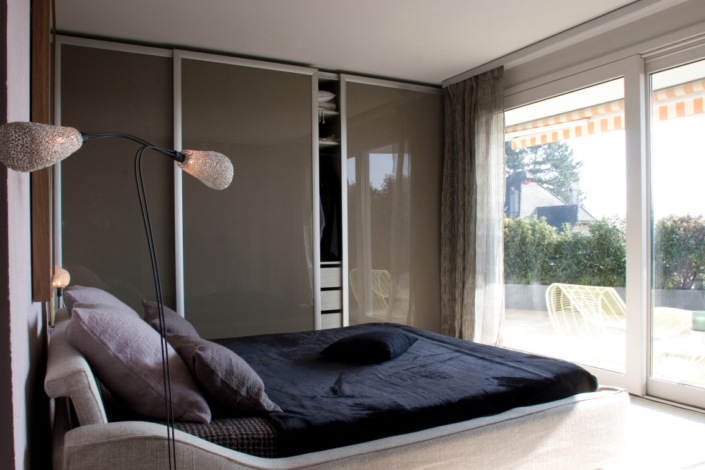 Placard Chambre Portes Coulissantes Laque Brillante Menuiserie Suarato Lausanne