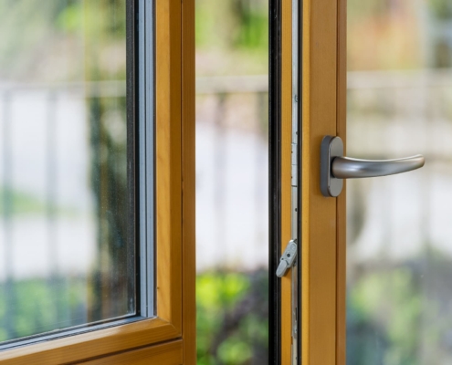 Service Fenetres Fenetre Bois Poignee Quincaillerie Menuiserie Suarato Lausanne